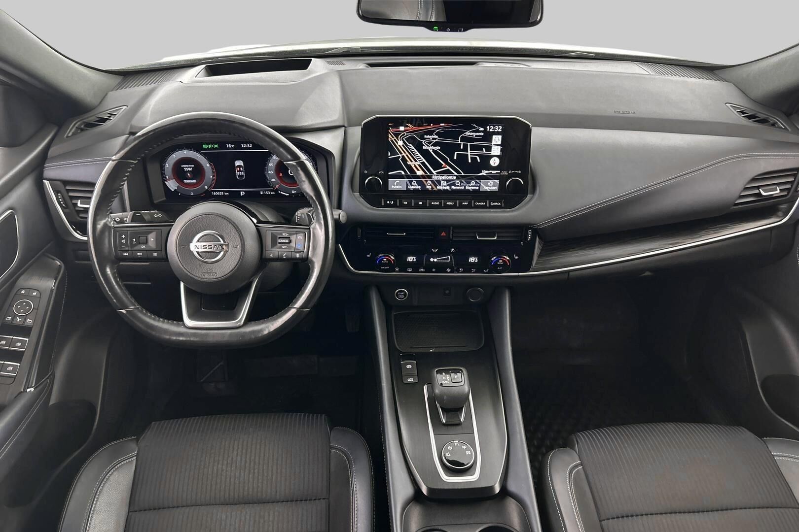 Nissan Qashqai iso kuva 10