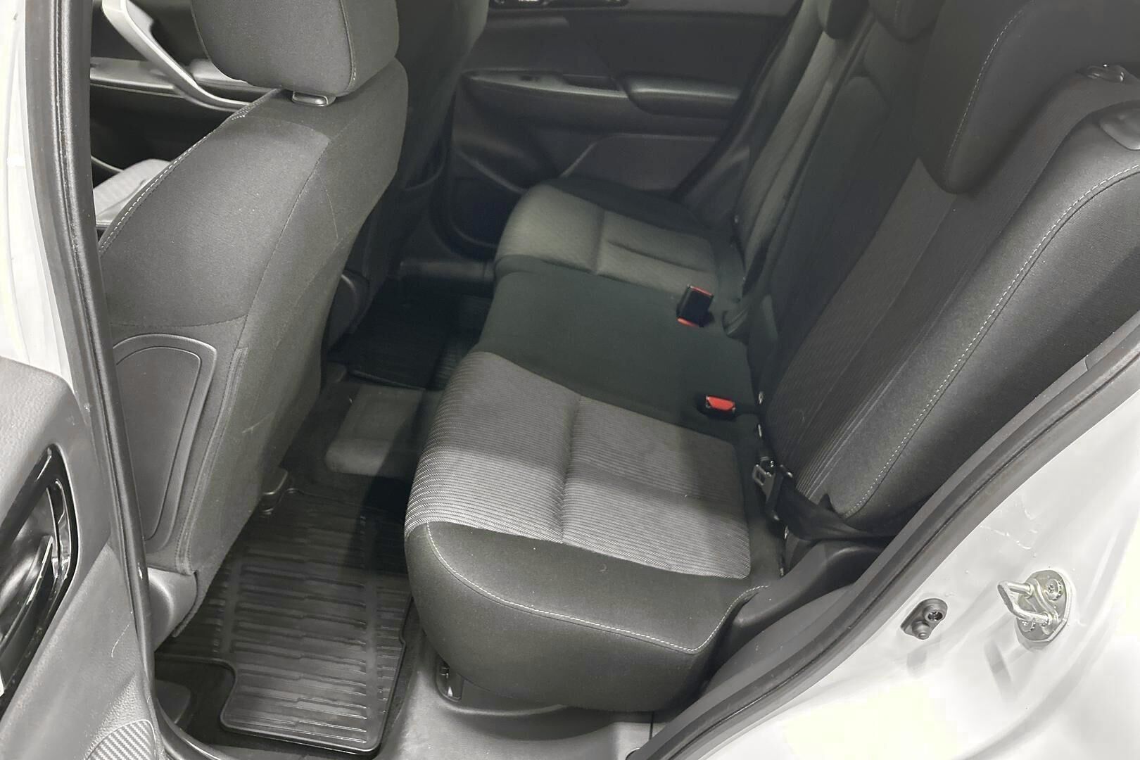 Mitsubishi Eclipse Cross iso kuva 5