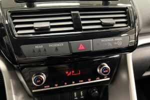 Mitsubishi Eclipse Cross esikatselu 10