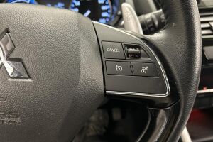 Mitsubishi Eclipse Cross esikatselu 11