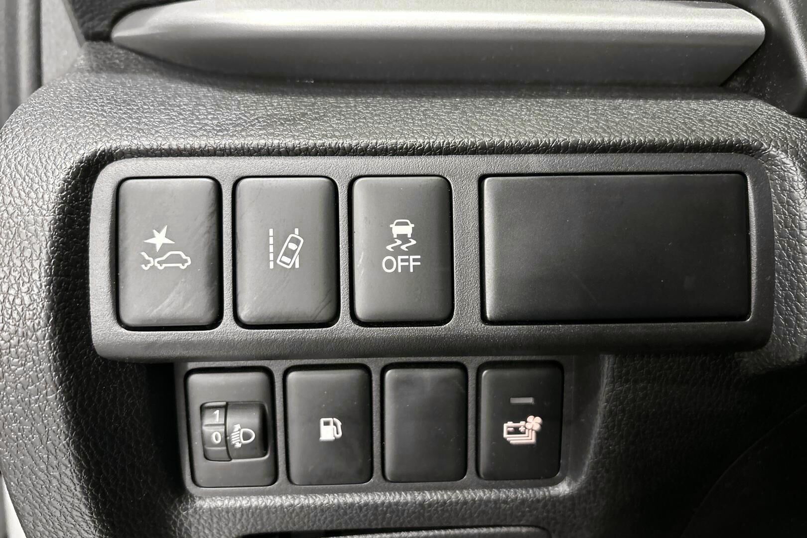 Mitsubishi Eclipse Cross iso kuva 9