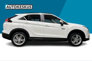 Mitsubishi Eclipse Cross esikatselu 14