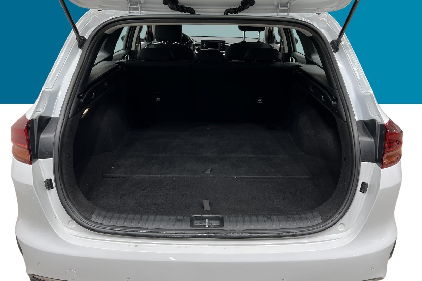 Kia Ceed iso kuva 11