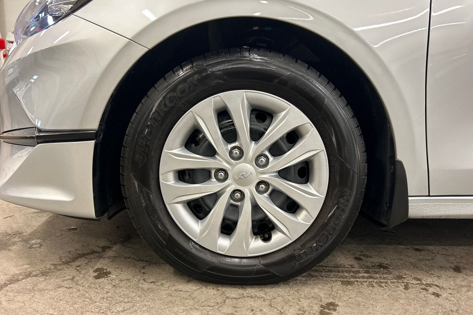 Kia Ceed iso kuva 11