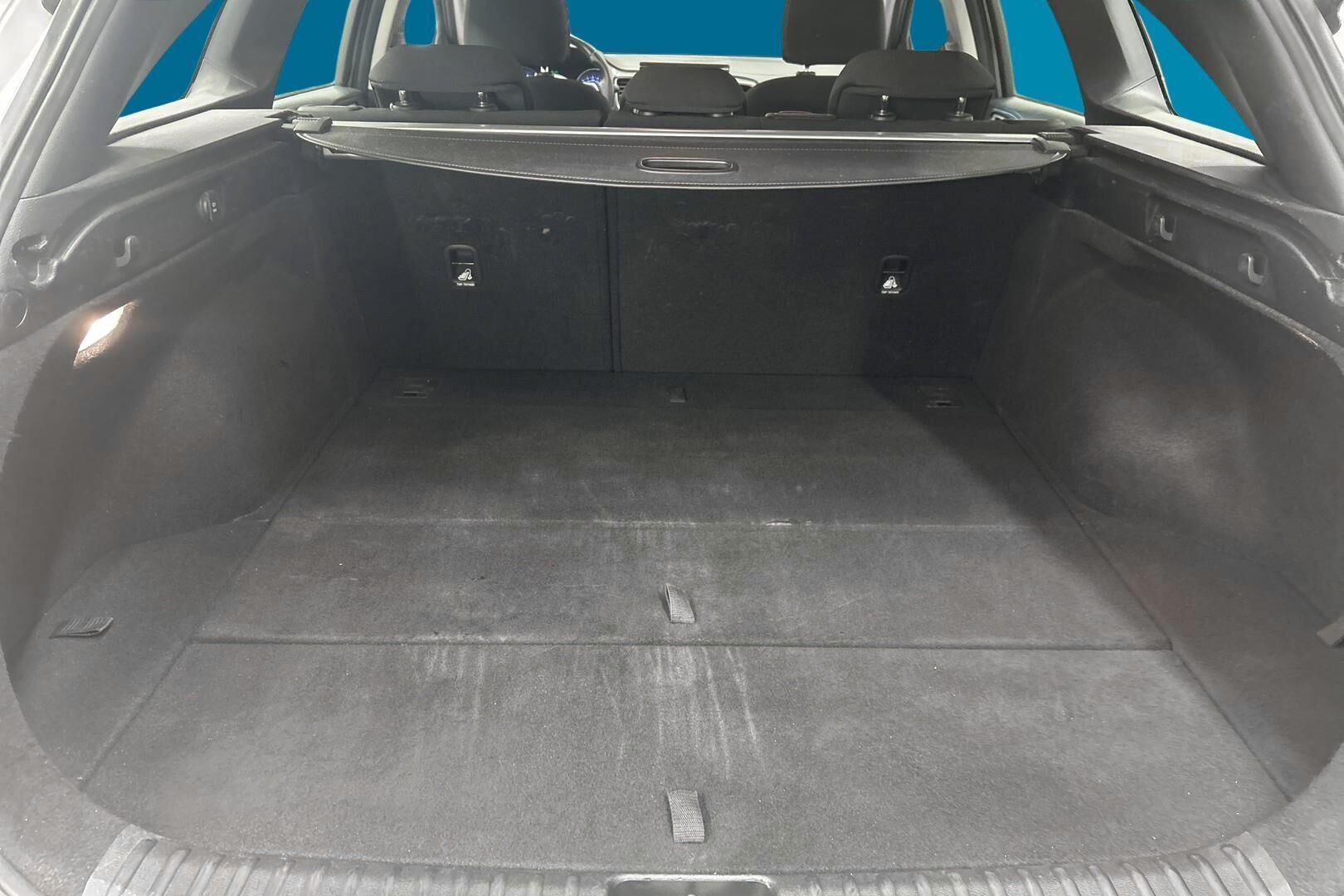 Kia Ceed iso kuva 12
