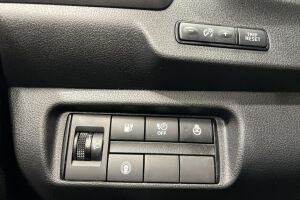 Nissan Leaf esikatselu 22