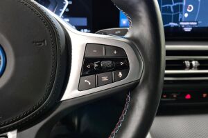 BMW i4 esikatselu 18