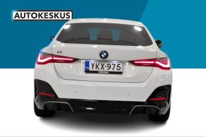 BMW i4 esikatselu 5