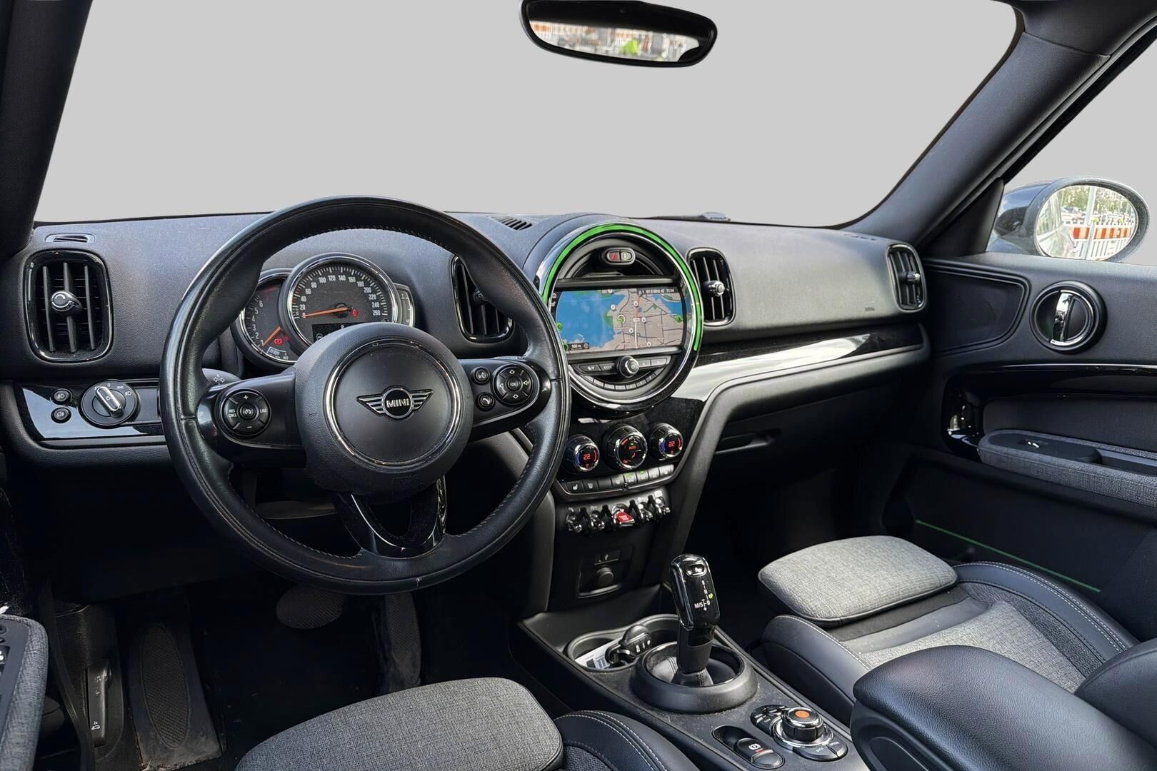 Mini Countryman iso kuva 2