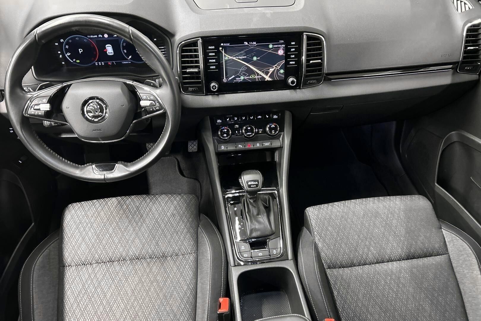 Skoda Karoq iso kuva 11