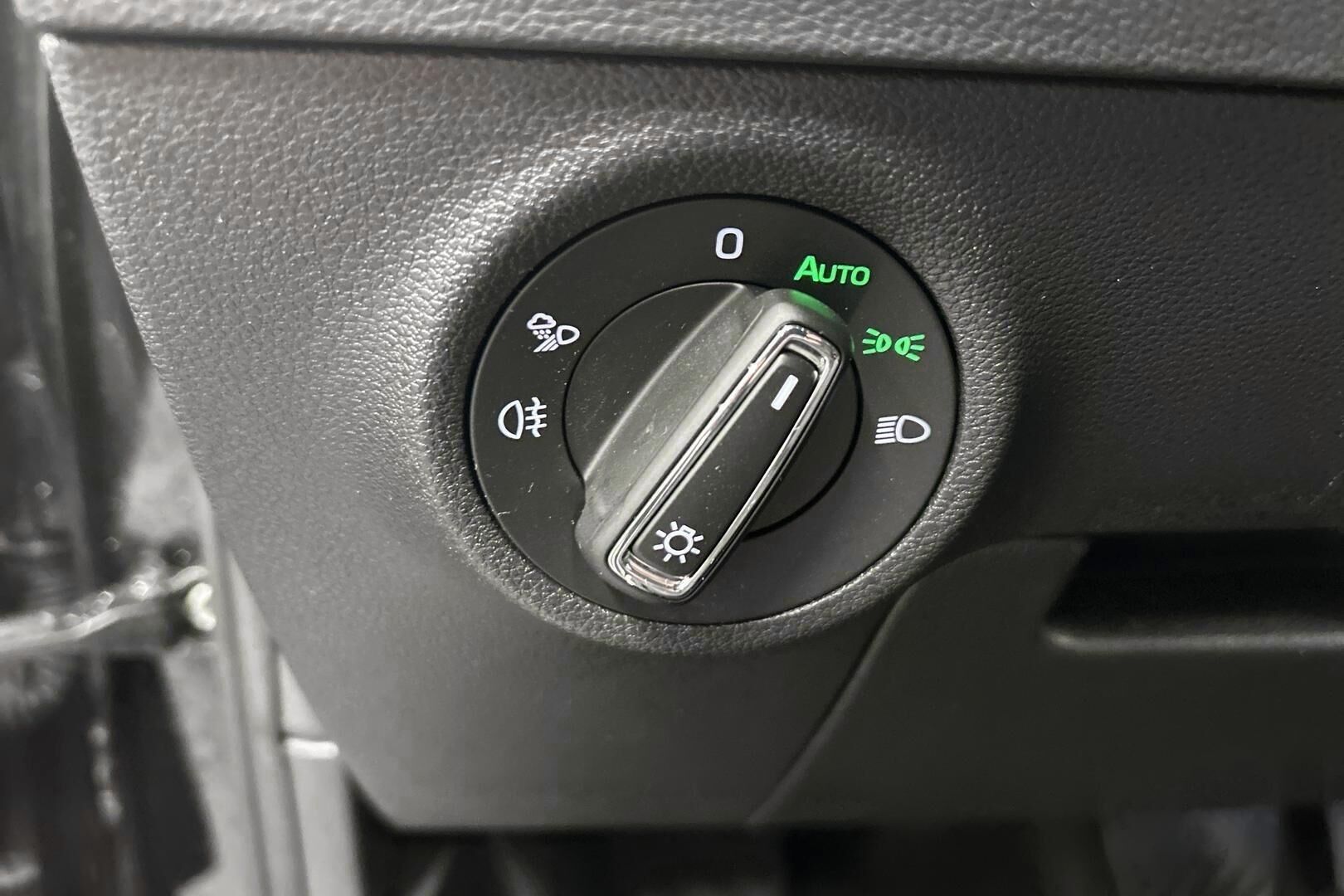 Skoda Karoq iso kuva 15