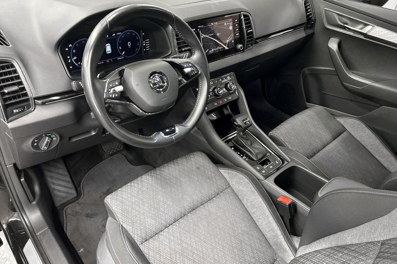 Skoda Karoq iso kuva 9
