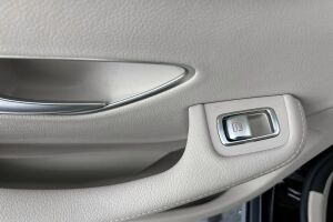 Mercedes-Benz GLC esikatselu 15