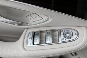 Mercedes-Benz GLC esikatselu 17