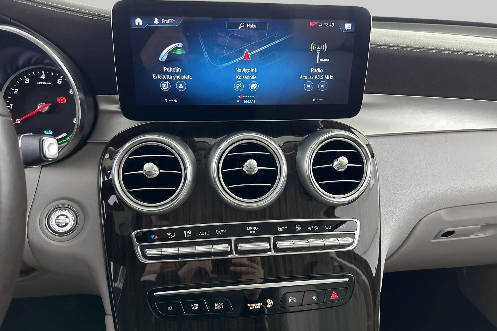 Mercedes-Benz GLC iso kuva 20