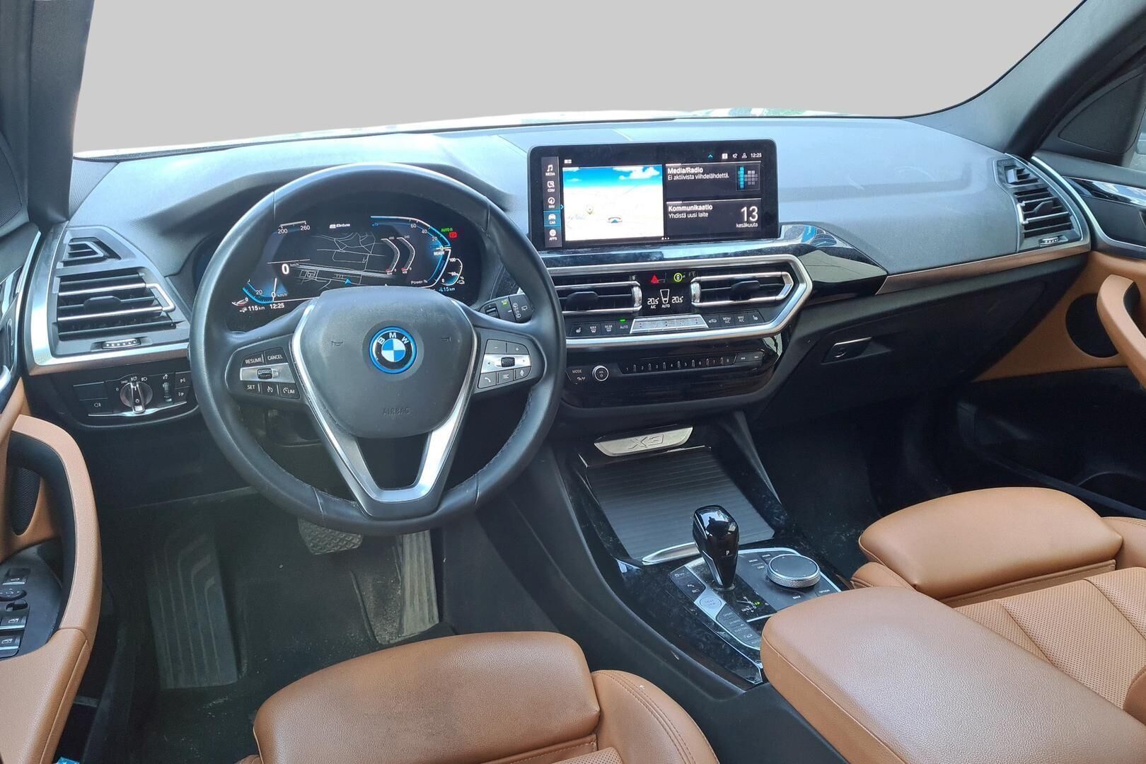 BMW X3 iso kuva 2