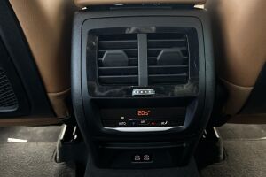 BMW X3 esikatselu 13