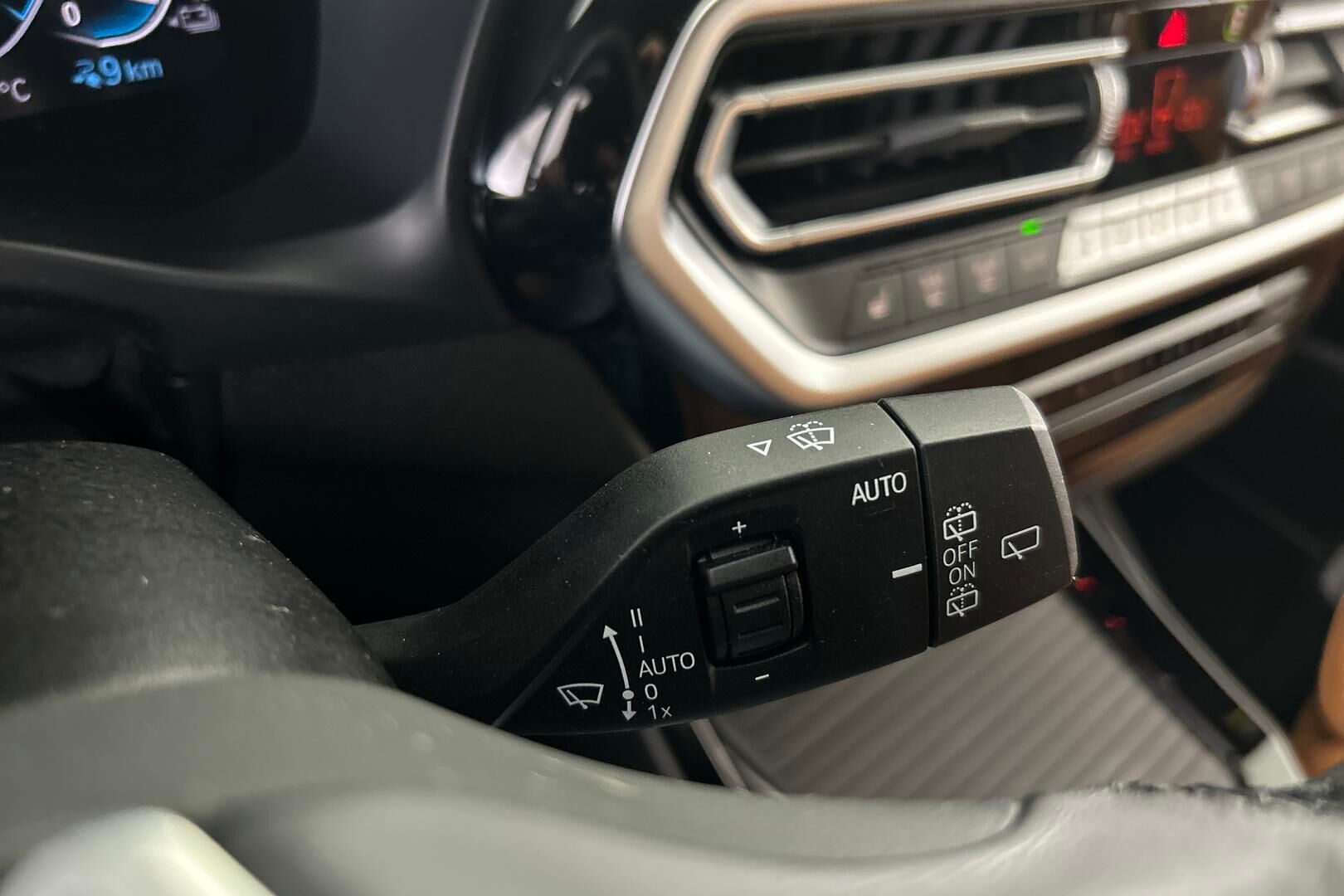 BMW X3 iso kuva 16