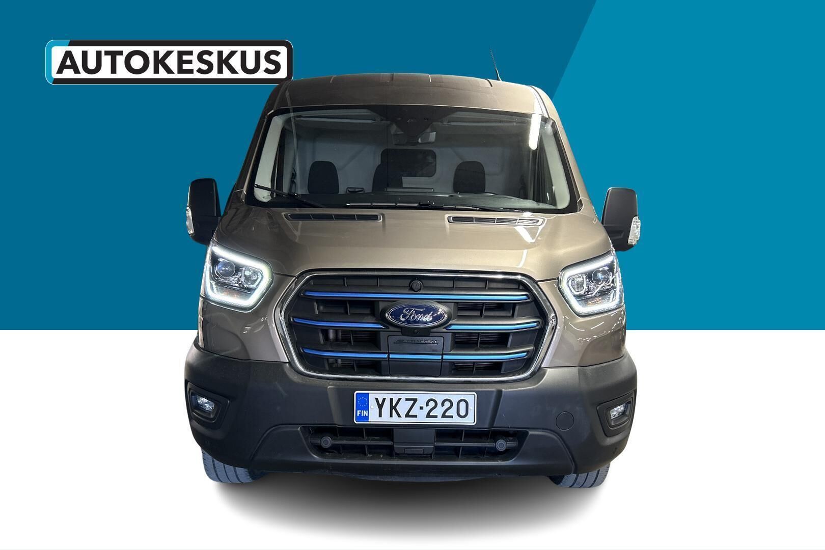 Ford Transit iso kuva 2