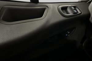 Ford Transit esikatselu 21