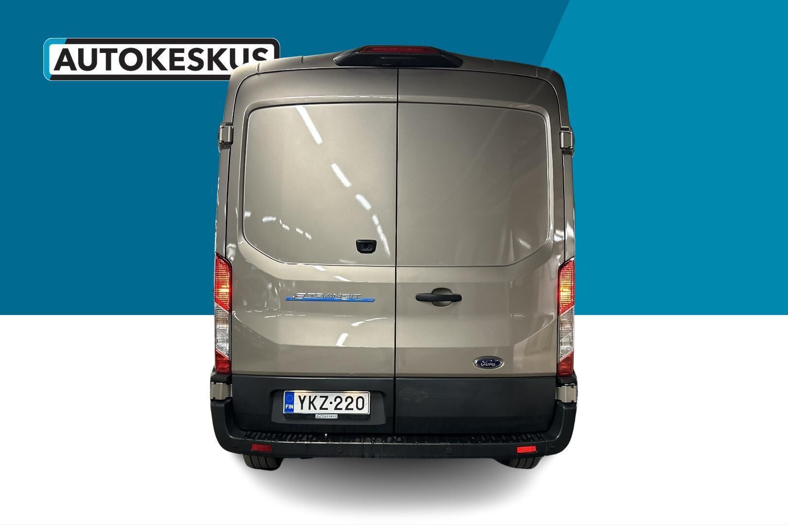 Ford Transit iso kuva 6