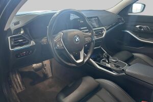 BMW 3-sarja esikatselu 1