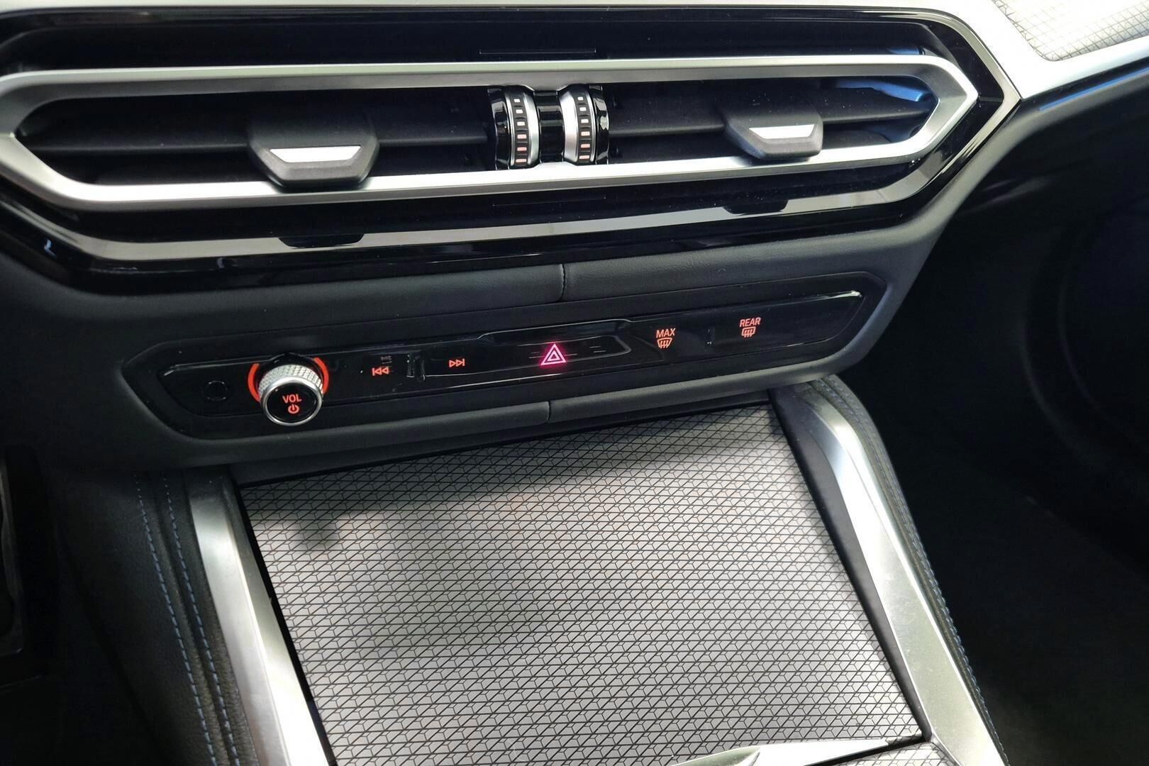 BMW I4 M50 iso kuva 16