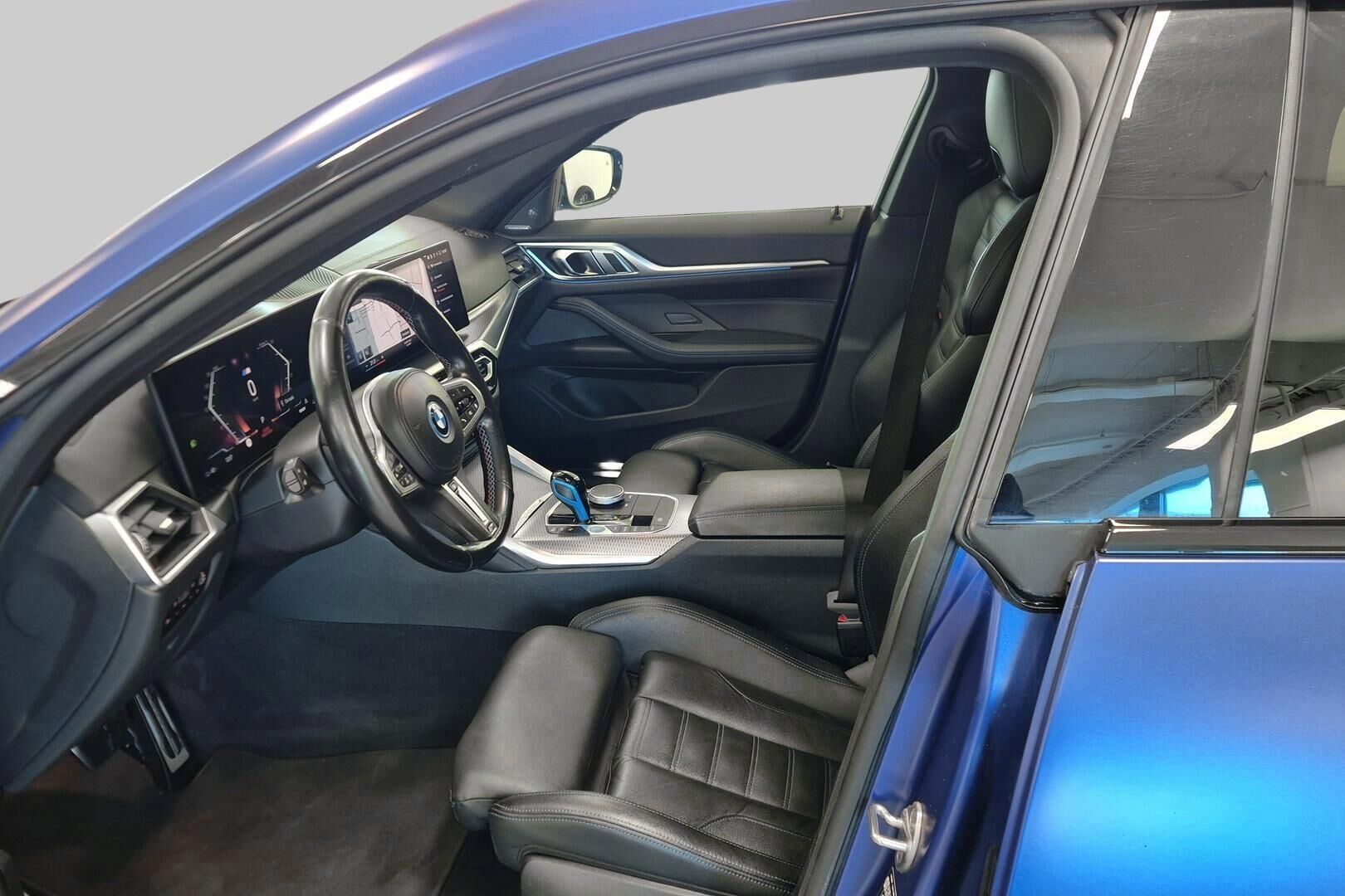 BMW I4 M50 iso kuva 9