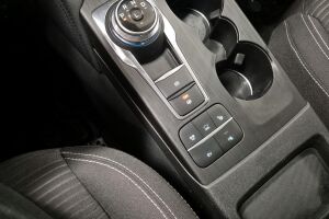 Ford Kuga esikatselu 17