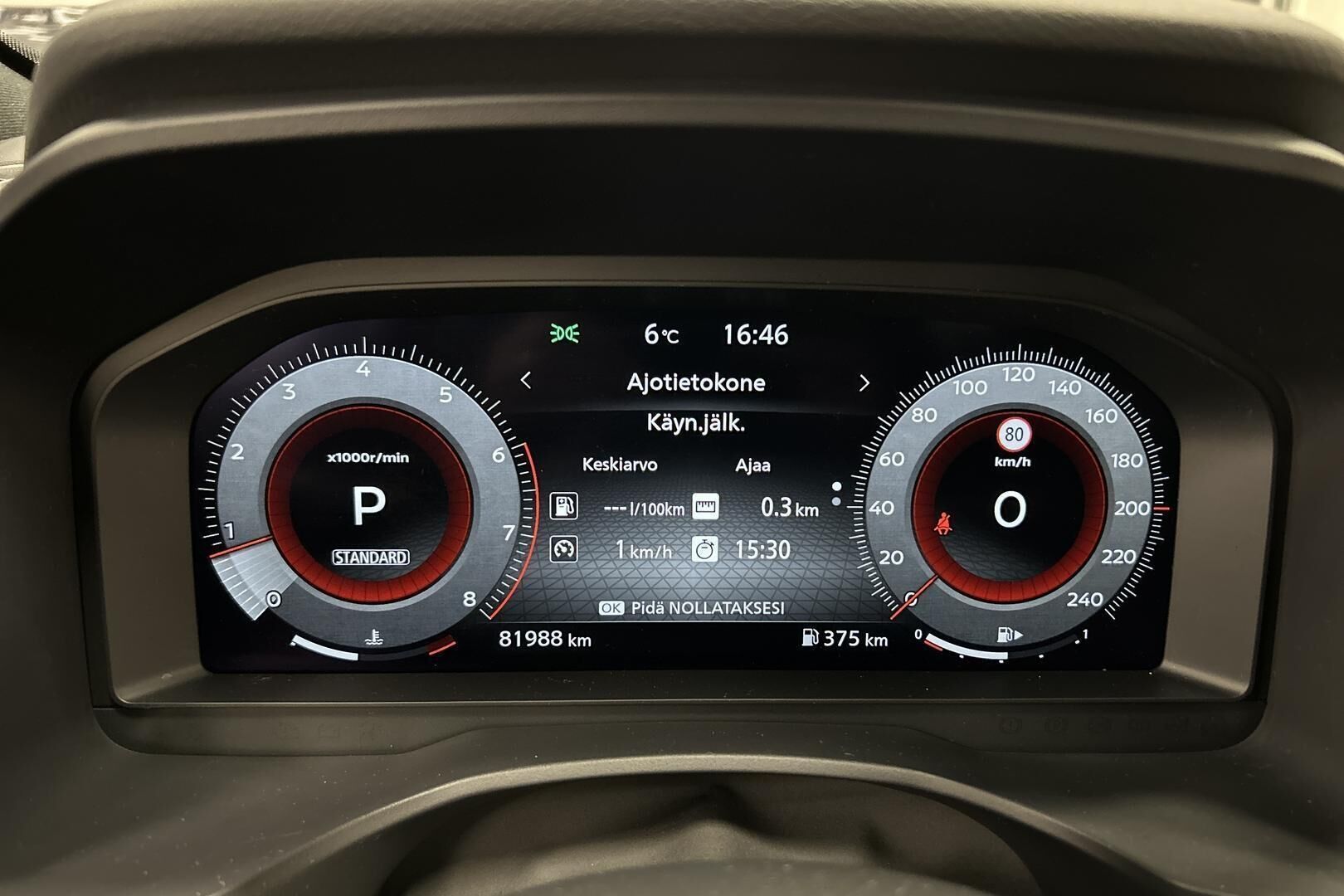 Nissan Qashqai iso kuva 15