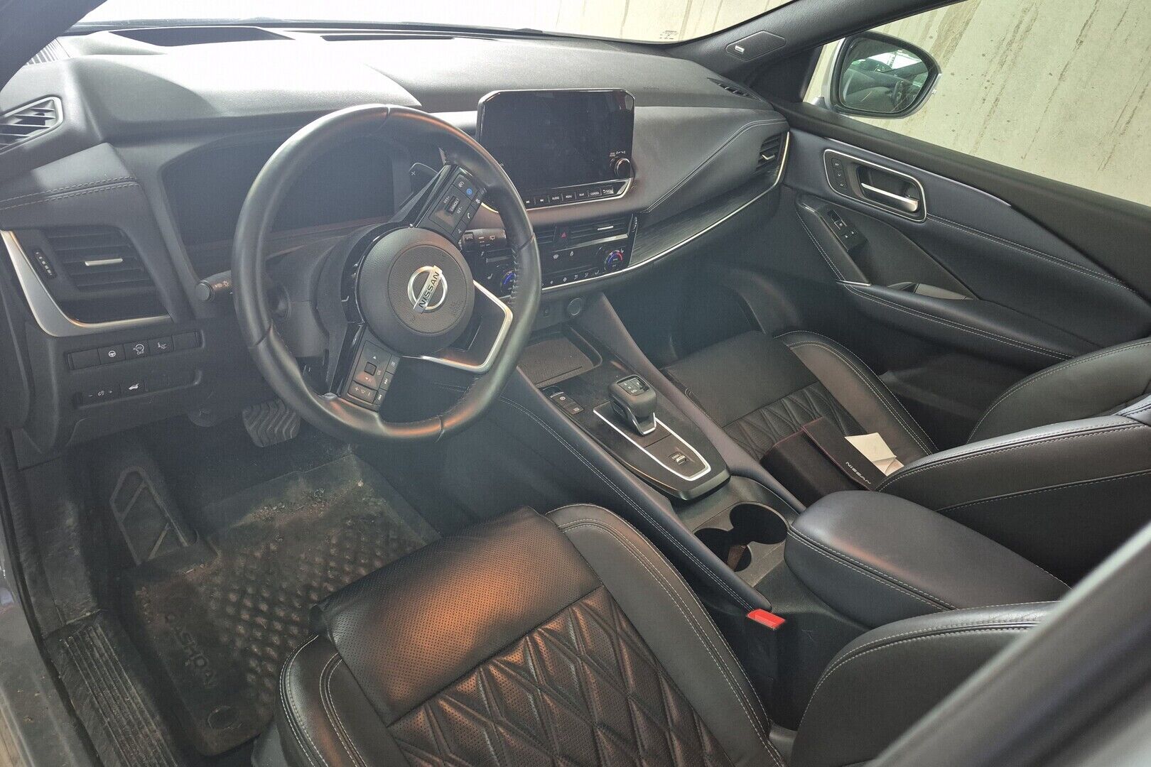 Nissan Qashqai iso kuva 1