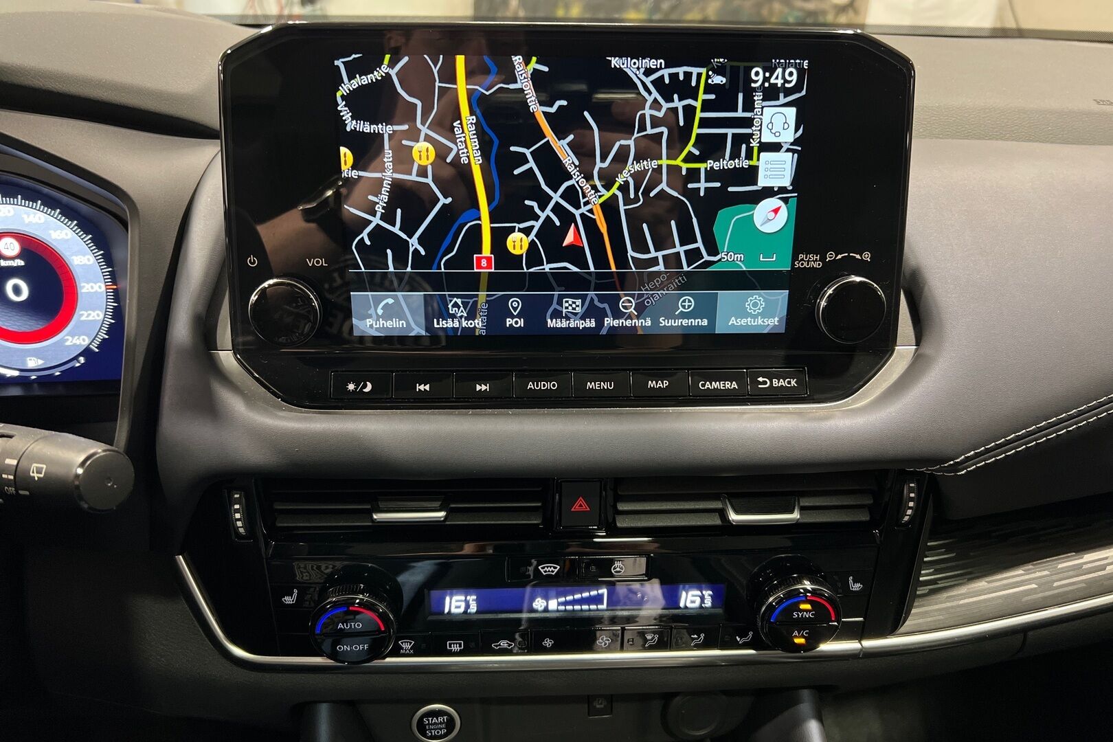 Nissan Qashqai iso kuva 16