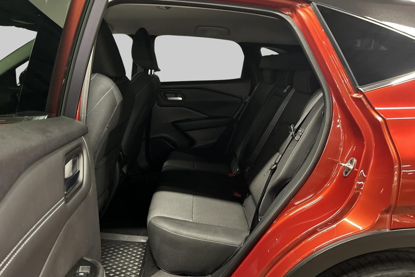 Nissan Qashqai iso kuva 10