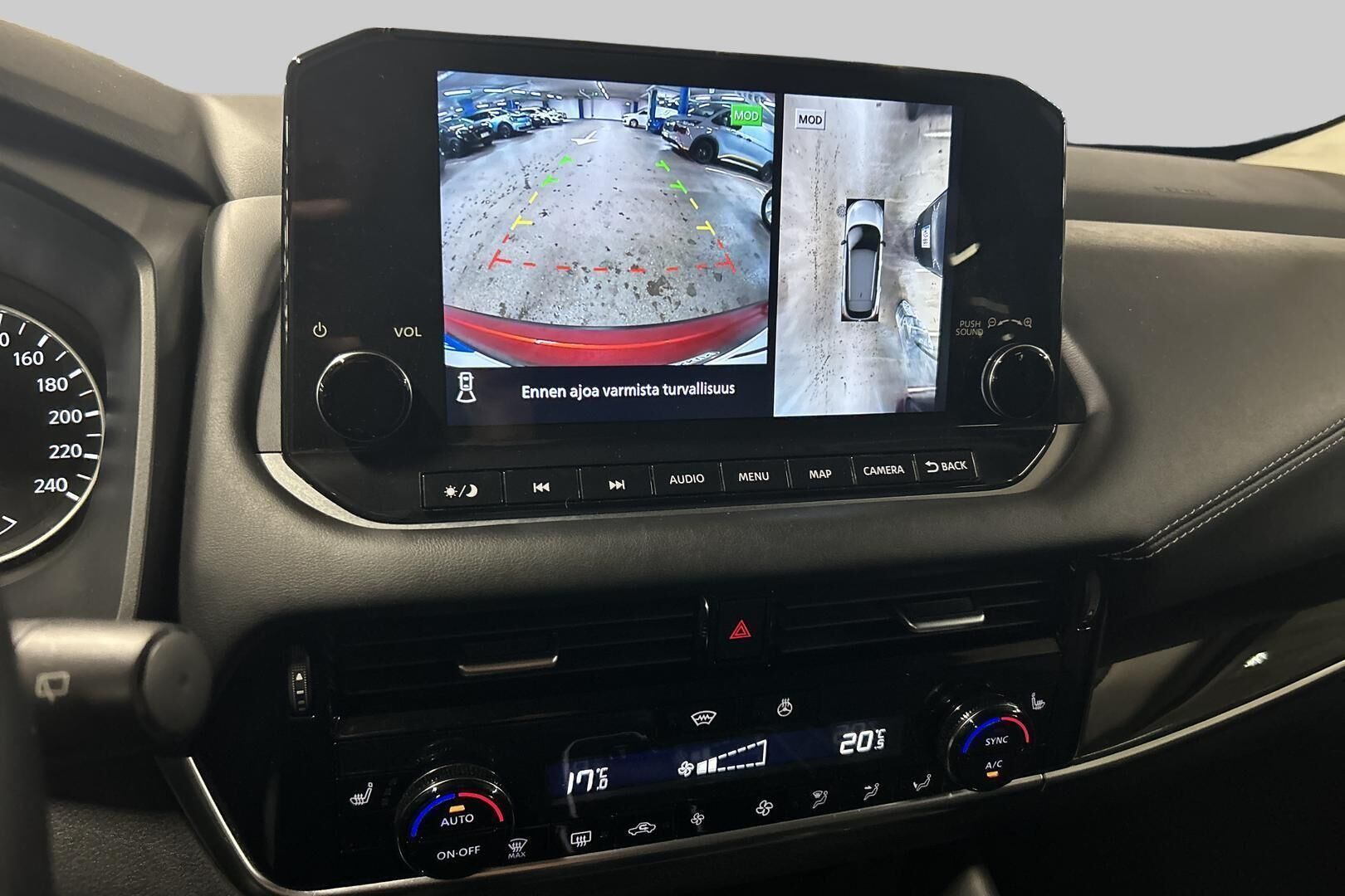 Nissan Qashqai iso kuva 15