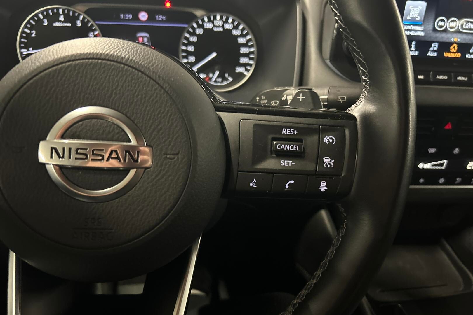 Nissan Qashqai iso kuva 21