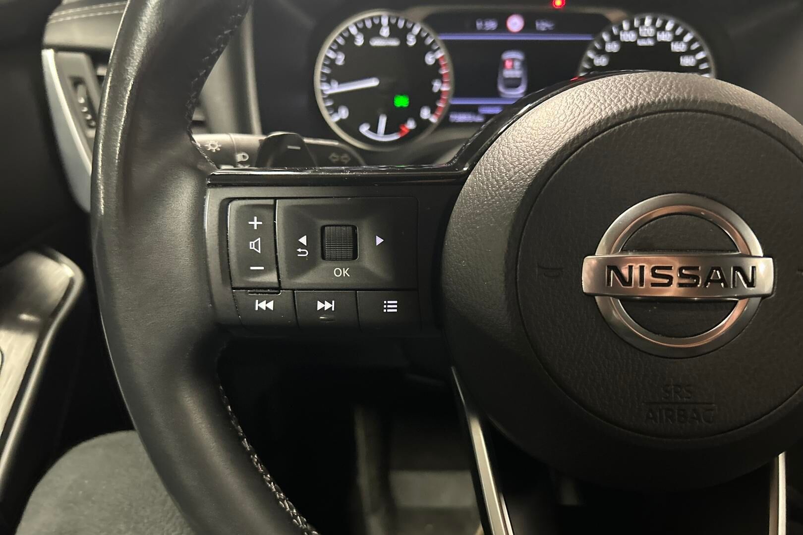 Nissan Qashqai iso kuva 22