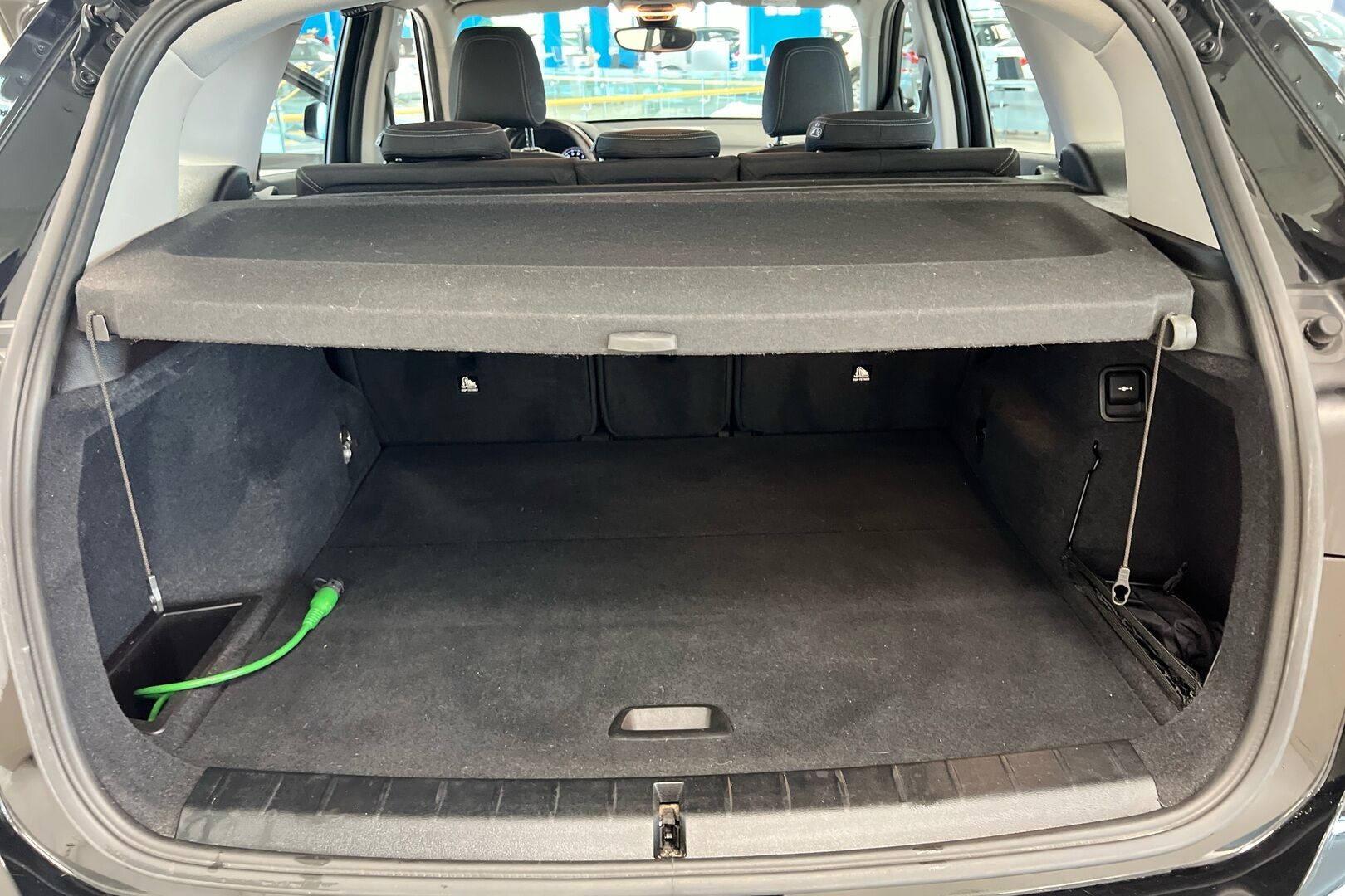 BMW X1 iso kuva 9