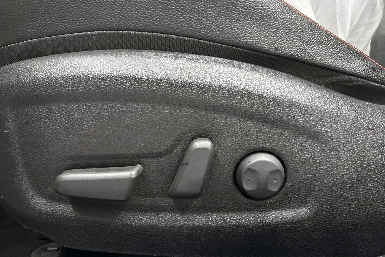 Kia ProCeed iso kuva 27