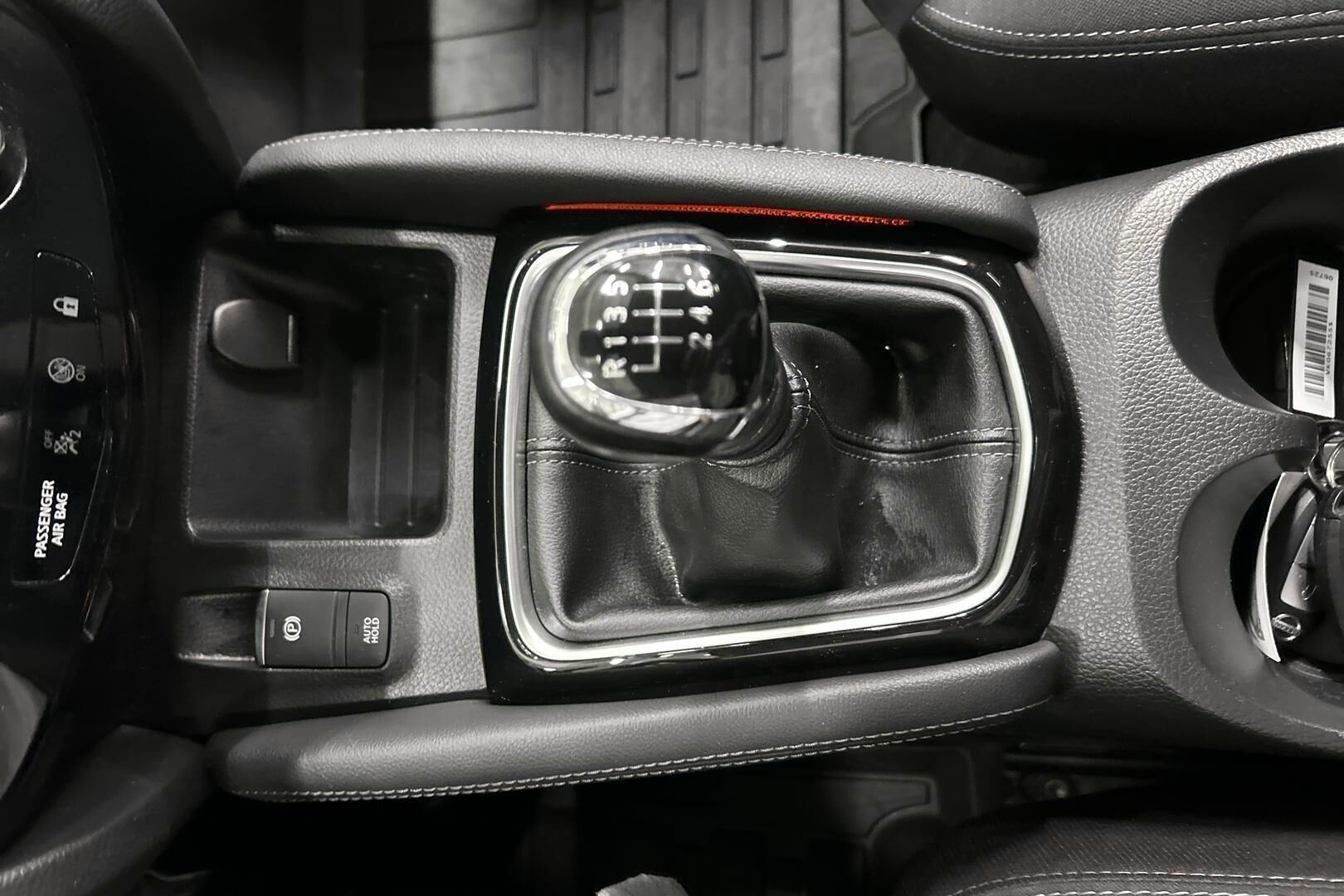 Nissan Qashqai iso kuva 17