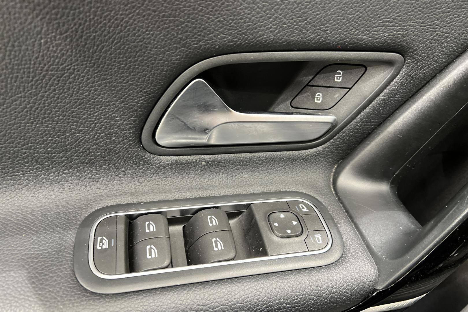 Mercedes-Benz A iso kuva 25