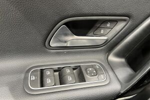 Mercedes-Benz A esikatselu 25