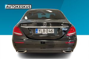 Mercedes-Benz E esikatselu 2