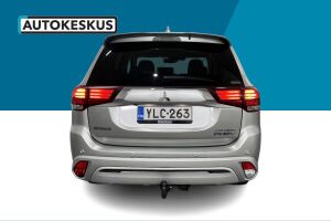 Mitsubishi Outlander PHEV esikatselu 6