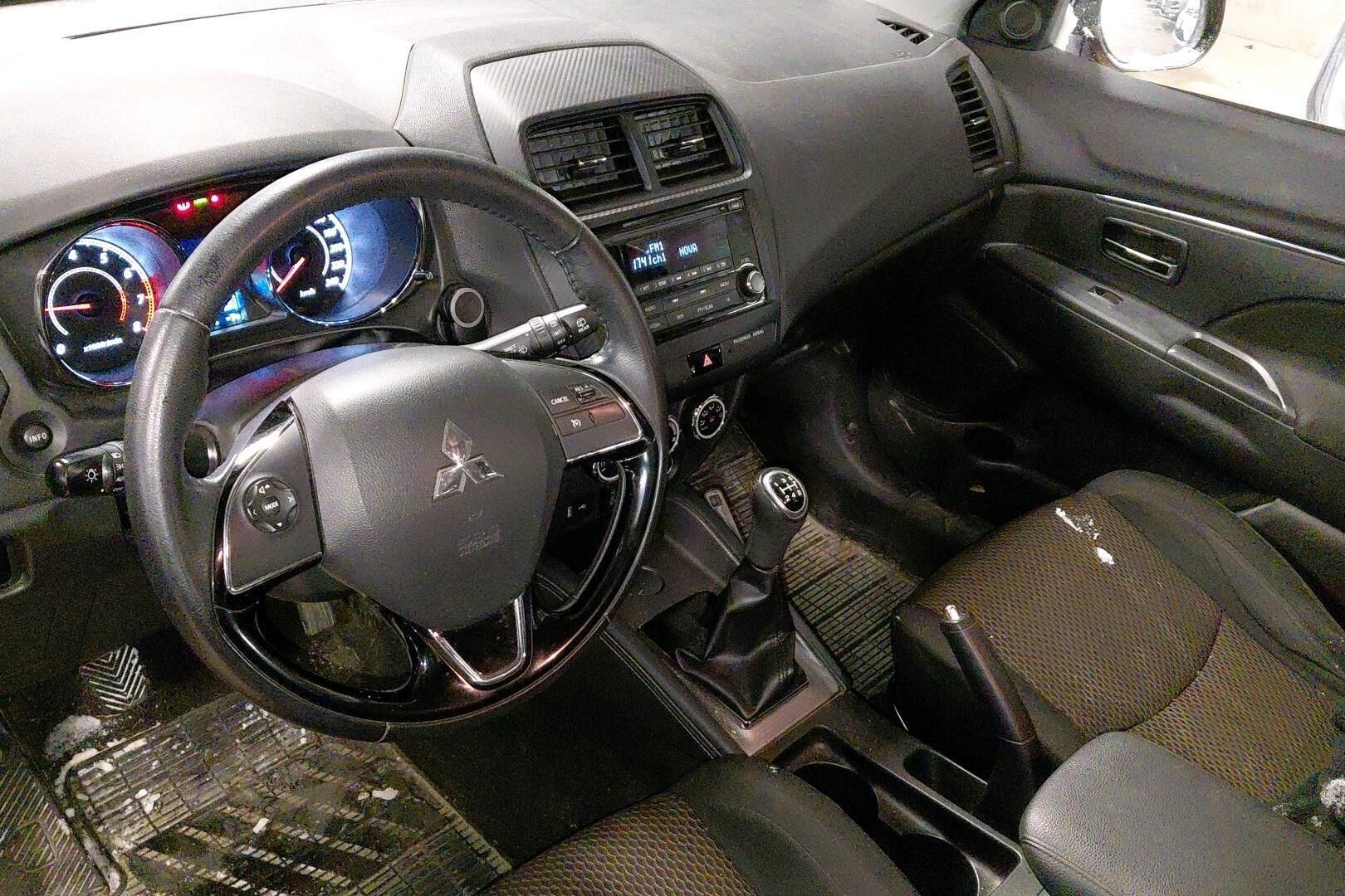 Mitsubishi ASX iso kuva 2