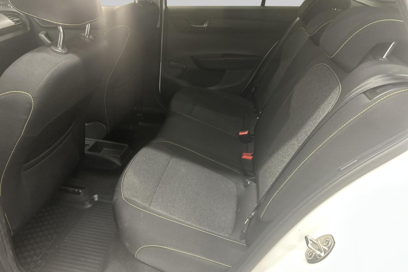 Skoda Fabia iso kuva 23