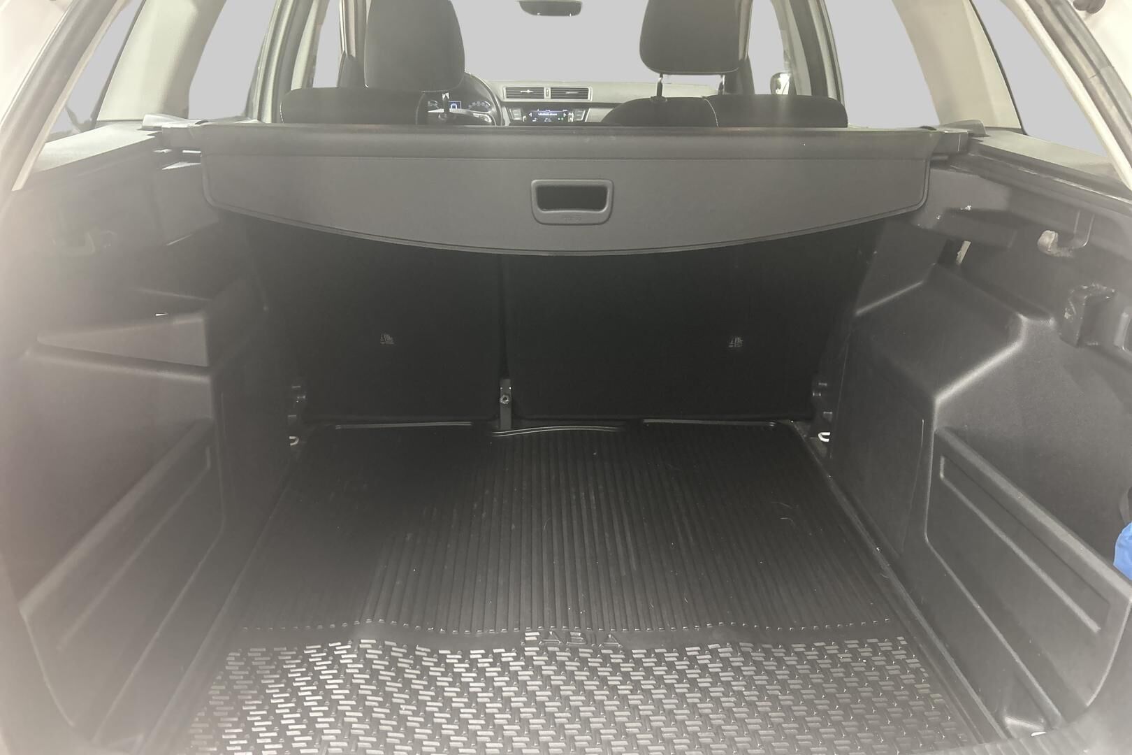 Skoda Fabia iso kuva 8