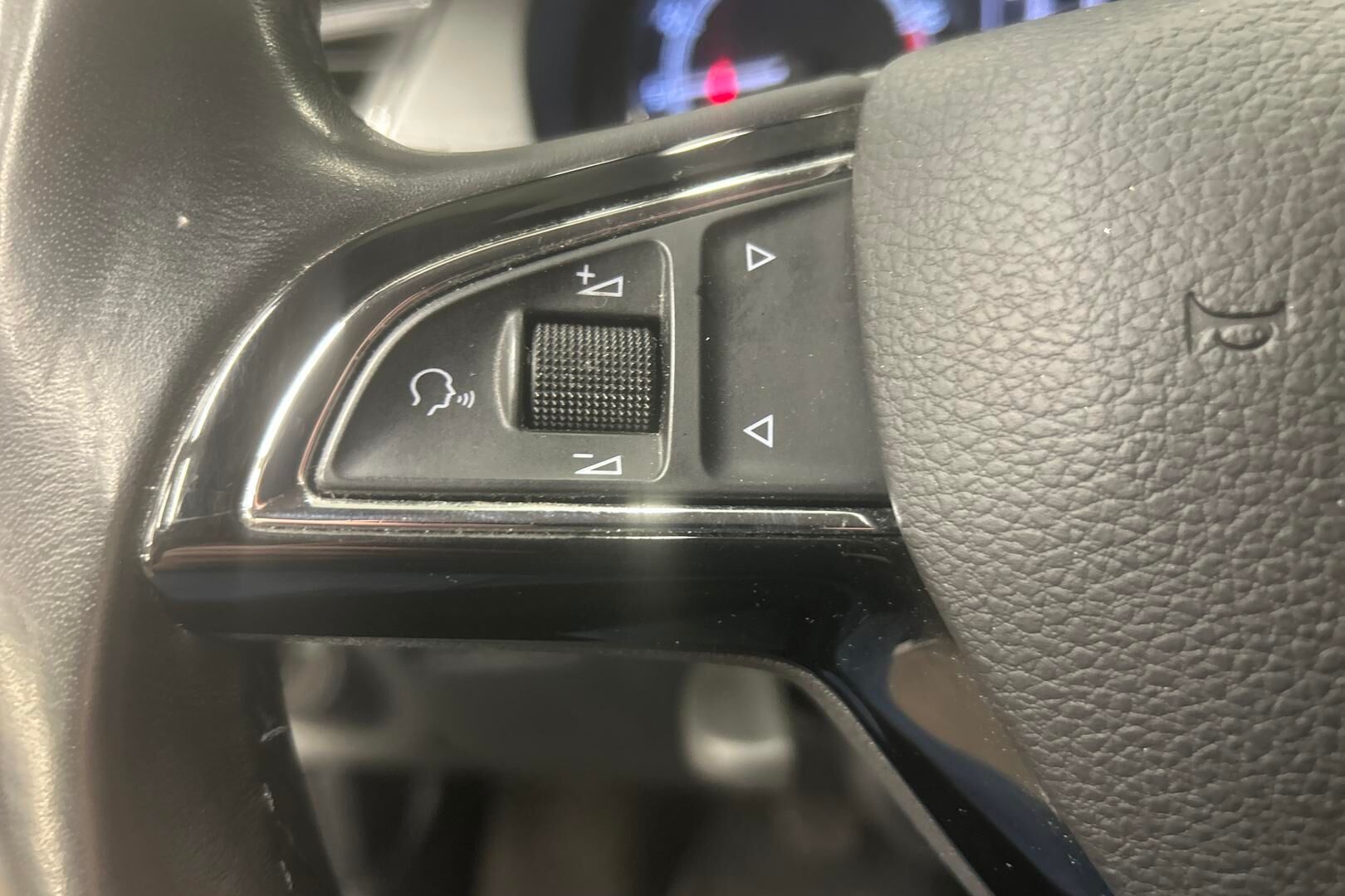 Skoda Fabia iso kuva 11