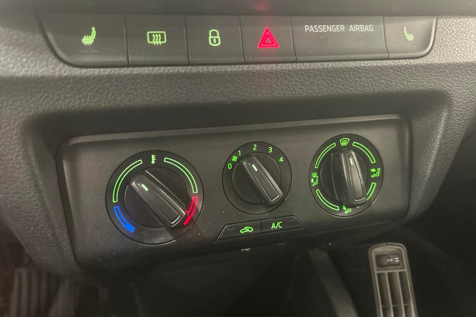 Skoda Fabia iso kuva 16