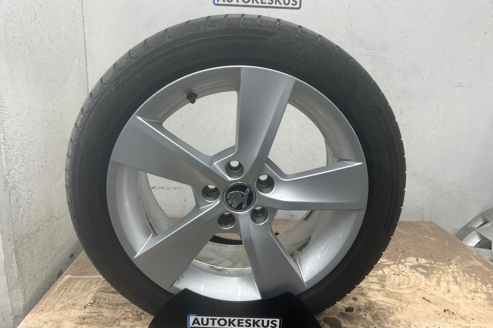 Skoda Fabia iso kuva 18