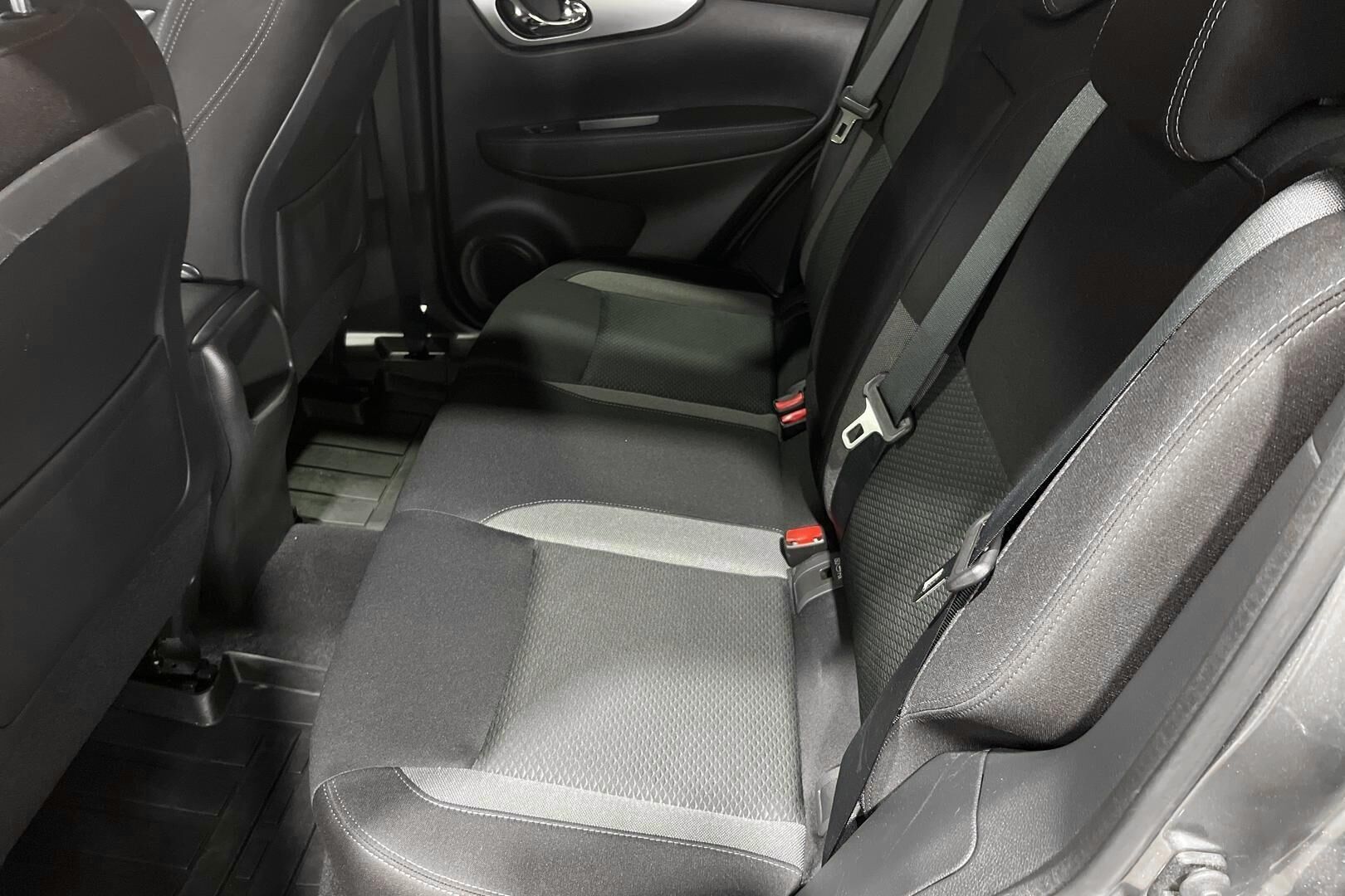 Nissan Qashqai iso kuva 10
